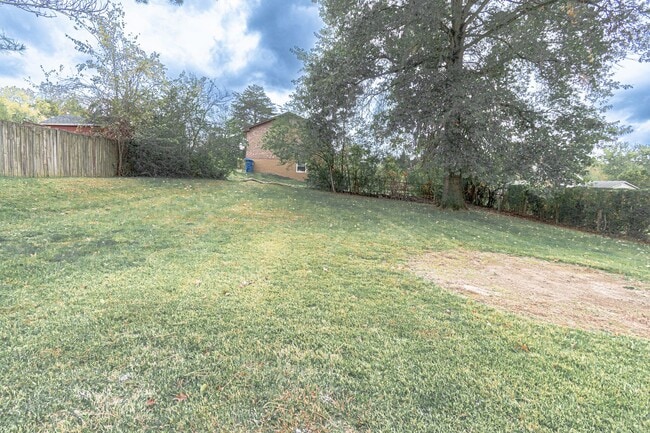 Building Photo - Half off 1 months rent