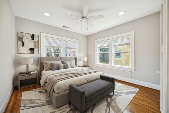 Building Photo - 2408 White Oak Dr