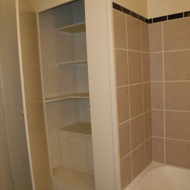 Building Photo - 626sw8