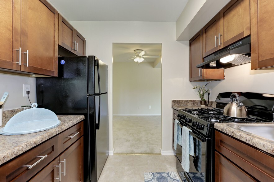 Pleasant House 6904 Seat Pleasant Dr Seat Pleasant MD 20743 Apartment Finder