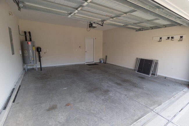 Building Photo - 2038 Sinclair Trce