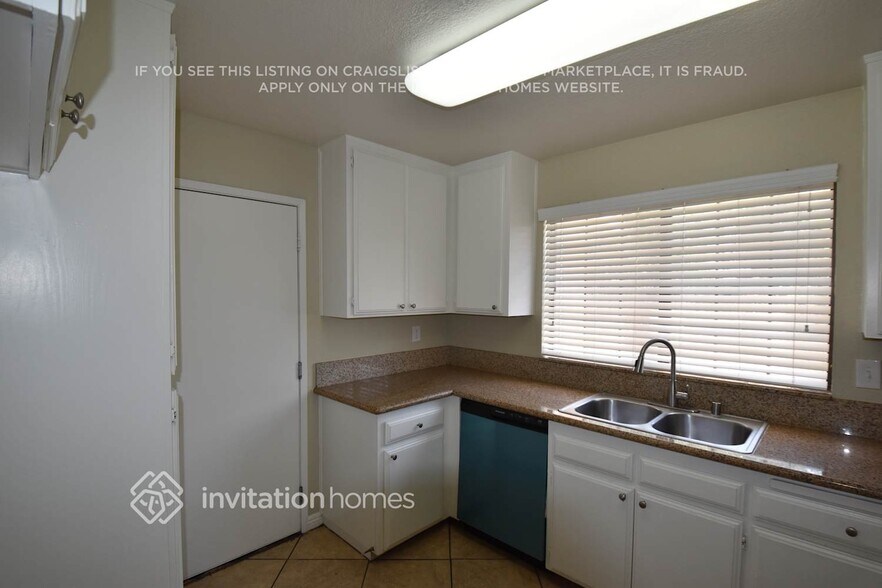 Building Photo - 7710 Whitewood Dr