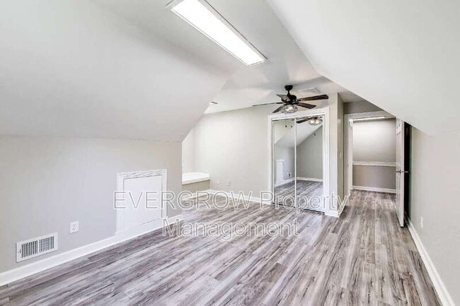Building Photo - 3713 W 98th St