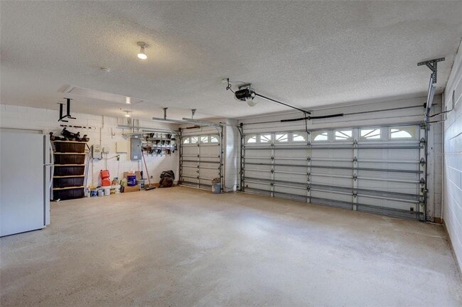 Building Photo - 11802 Middlebury Dr