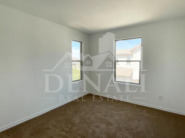 Building Photo - 14274 W Bronco Trl