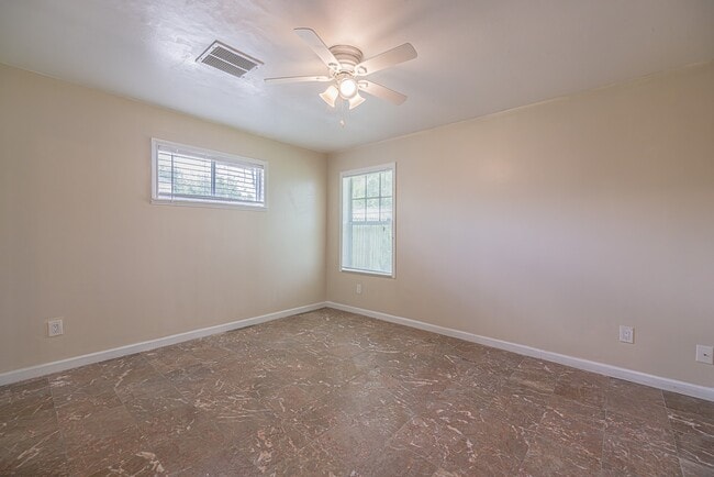 Building Photo - 4113 Edison St