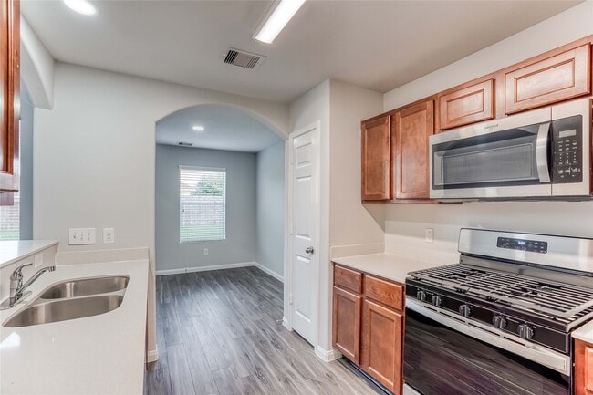 Building Photo - 5405 Rio Ramos Ct