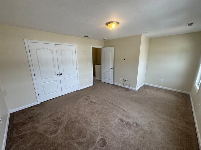 Building Photo - 14 Merrimac Way