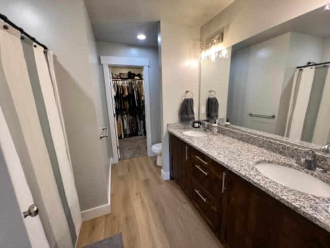 Building Photo - 465 N 30