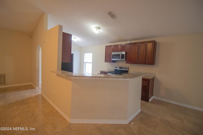 Building Photo - 2675 Lantana Lakes Dr E