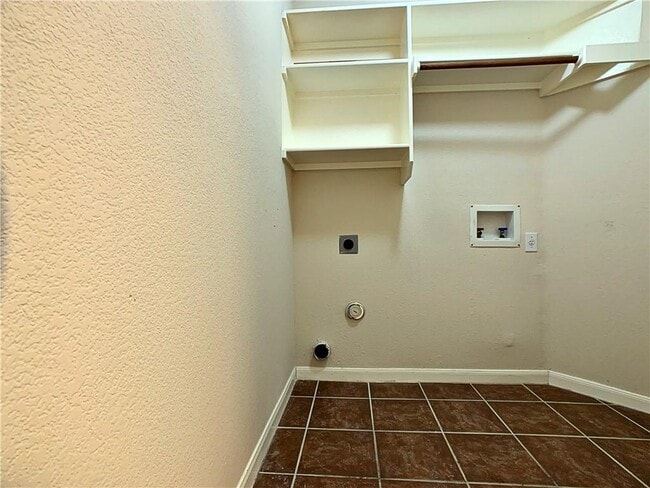 Building Photo - 5726 Taylorcrest Dr