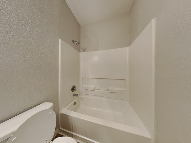 Building Photo - 4065 Mossy Pl Ln