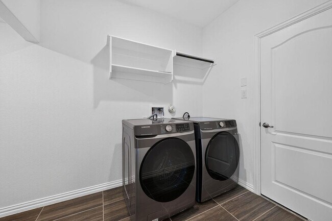 Building Photo - 1332 Ridge Runner Dr