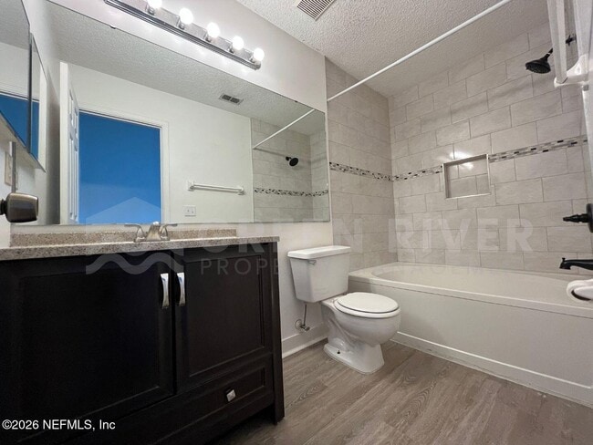 Building Photo - 7739 Coatbridge Ln N