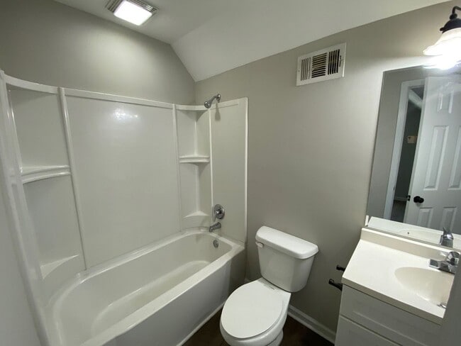 Building Photo - PRE-LEASING FOR AUGUST 2026!
