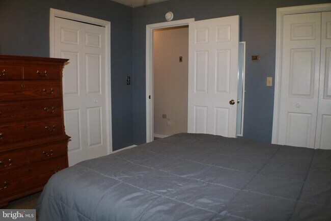 Building Photo - 25049 Ocean Gateway