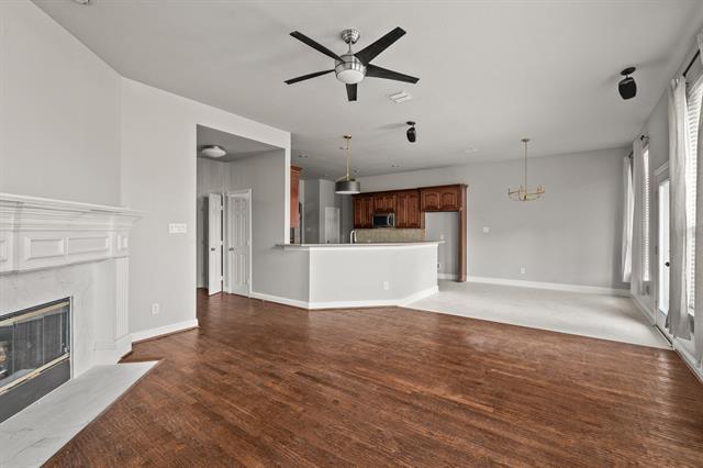 Building Photo - 3680 Roosevelt Dr