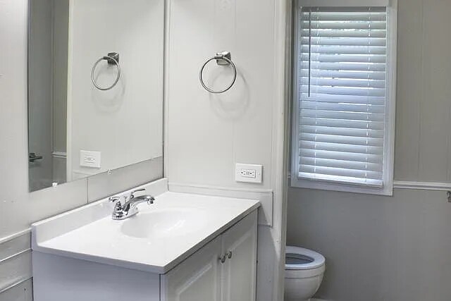 Building Photo - 413 W Limestone Rd