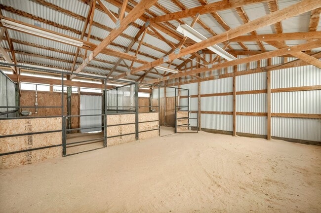 Building Photo - 25 El Caballo Trail