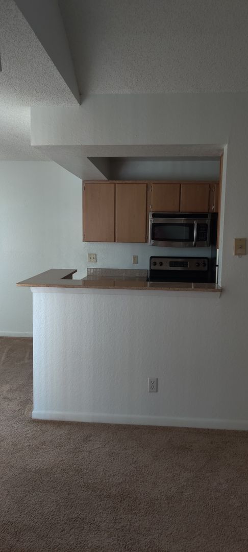 Building Photo - Lexington Place - 0734