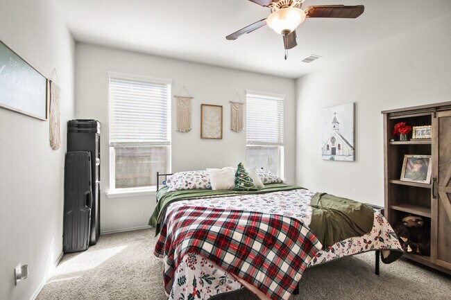 Building Photo - 4317 Chester Forest Ct