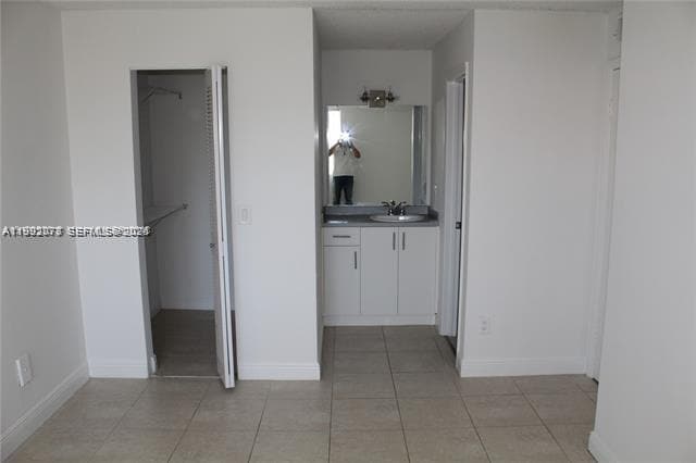 Building Photo - 1247 SW 46th Ave