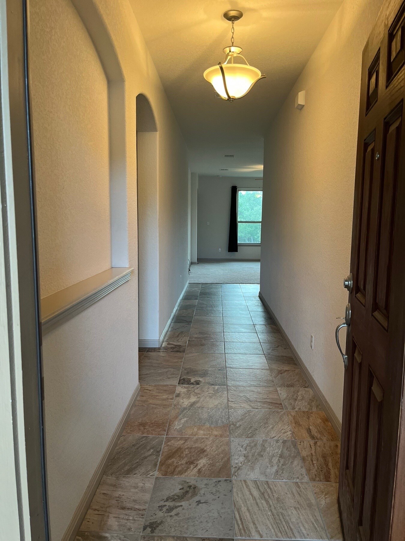 Building Photo - 617 Algerita Dr