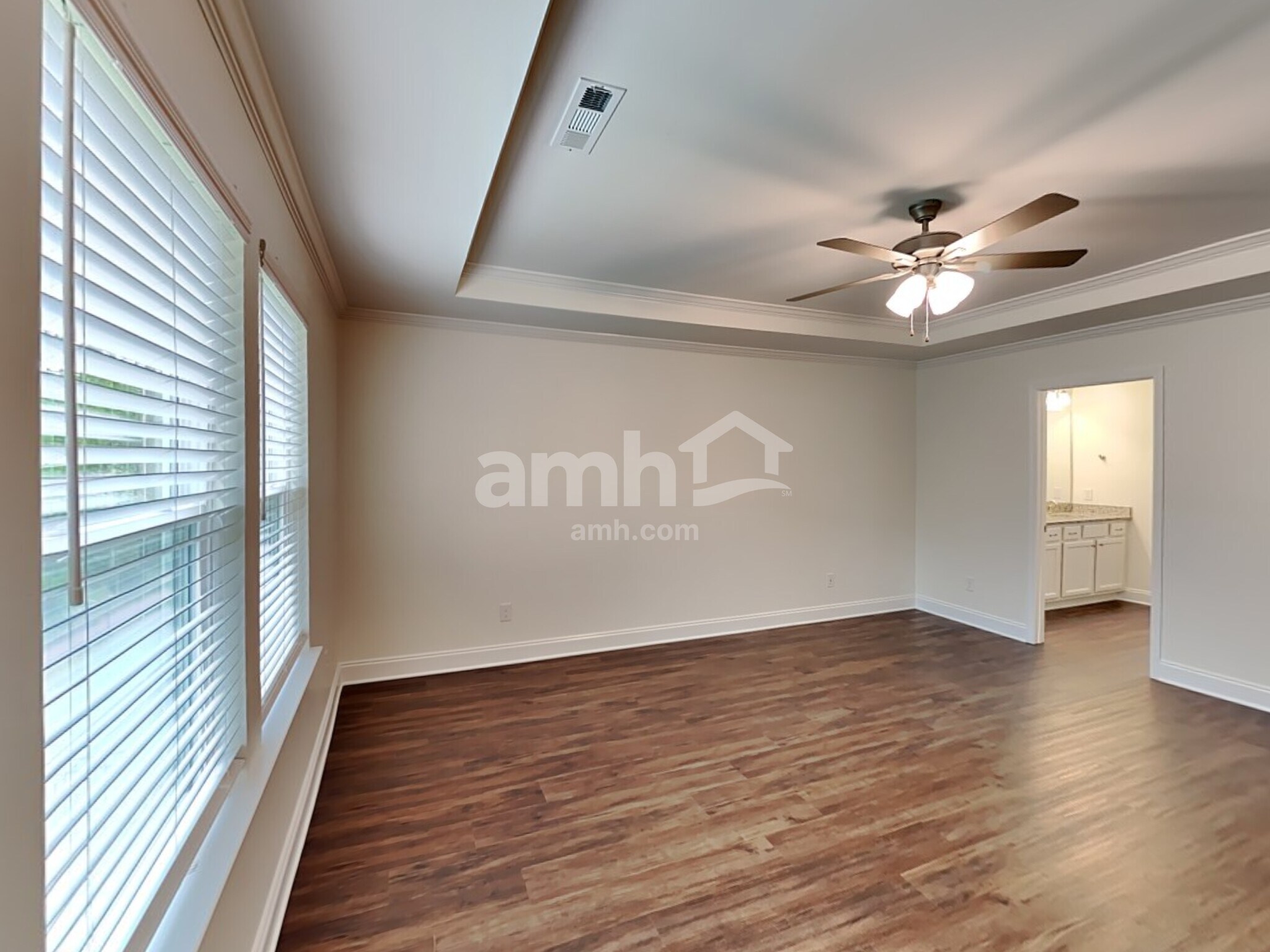 Building Photo - 5952 Hagar Vly Dr