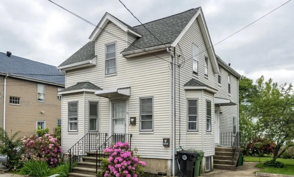 Building Photo - 57 Prospect St