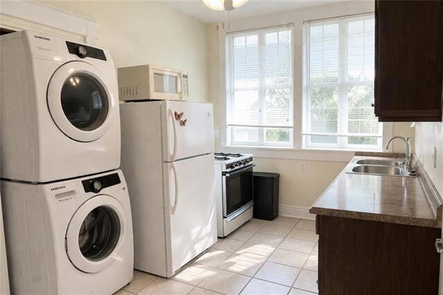 Building Photo - 7726 S Claiborne Ave