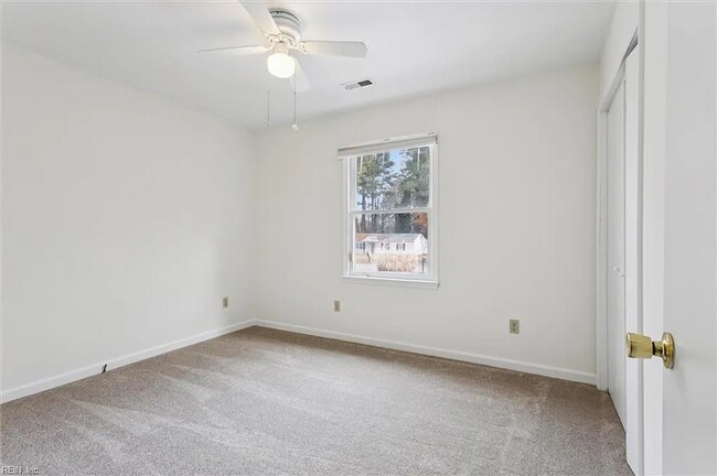 Building Photo - Beautifully Renovated 3BR/2BA Home in Smithfield, VA - Move in Ready!