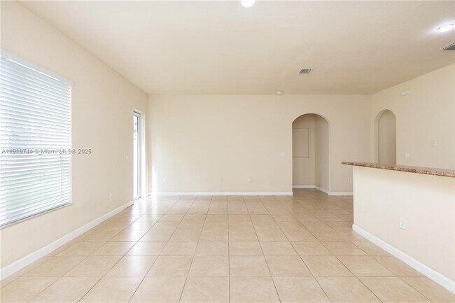 Building Photo - 9036 SW 170th Pl