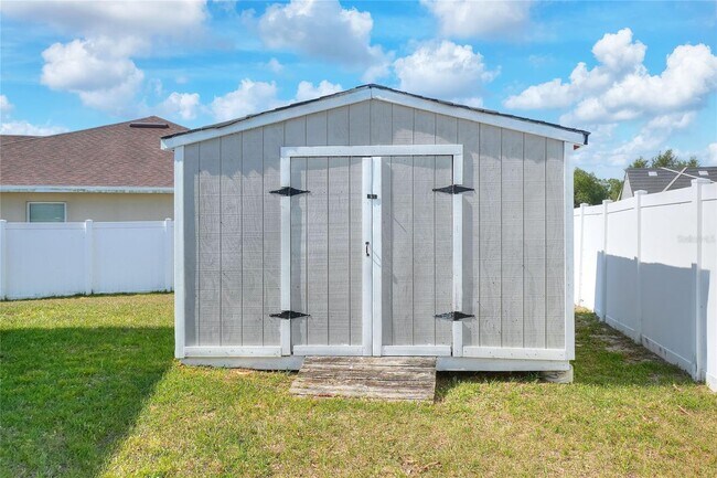 Building Photo - 780 Overlook Grove Dr