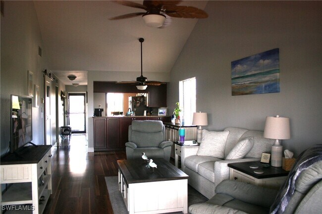 Building Photo - 15160 Riverbend Blvd