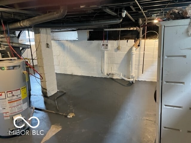 Building Photo - 5206 E St Clair St