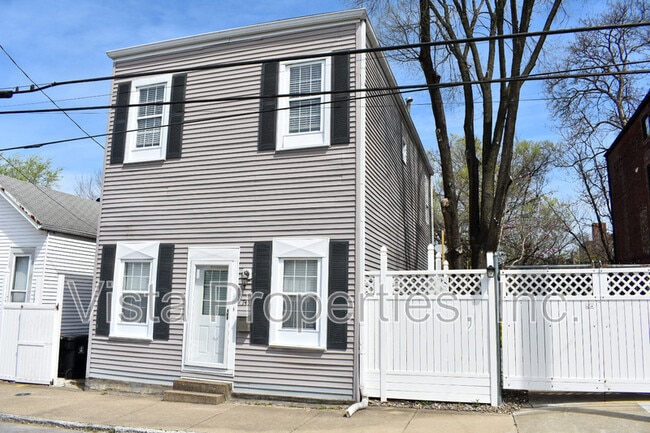 Primary Photo - 745 Vine St