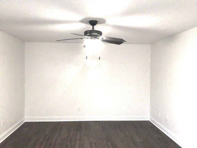 Building Photo - 104 Stagecoach Ln