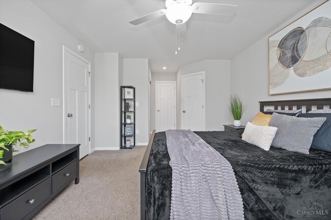 Building Photo - 108 Old Pond Rd