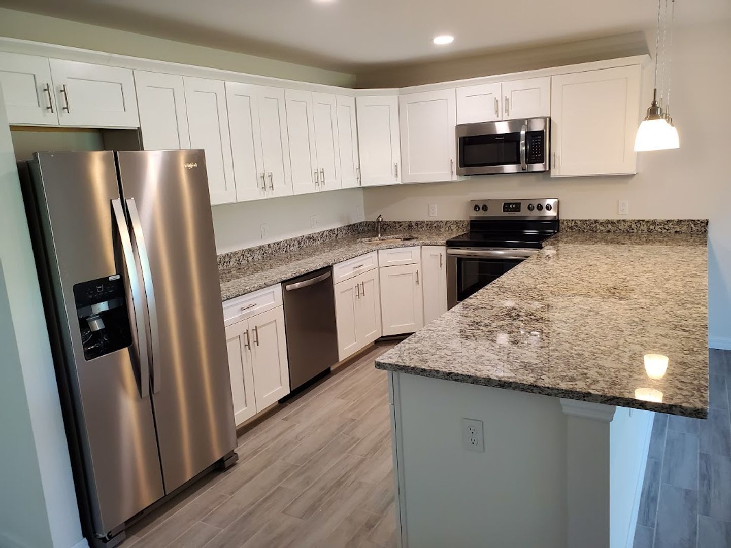 Building Photo - Coming Soon Newer 3x2 Duplex Unit