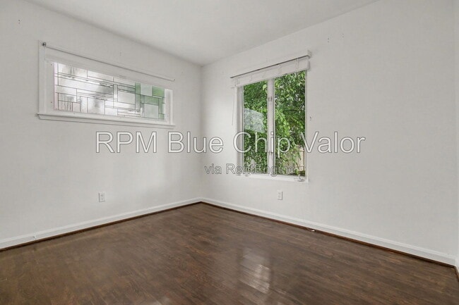 Building Photo - 3942 Hemphill Way