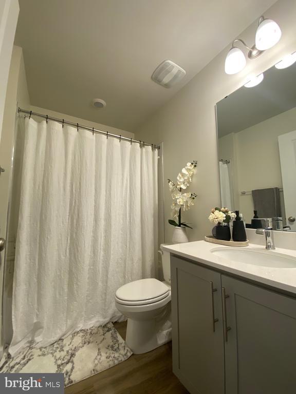 Building Photo - 7530 Daybreak Dr