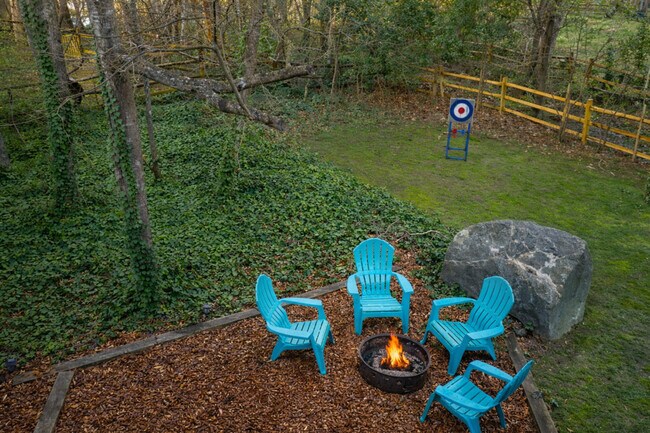 Building Photo - 10315 Rougemont Ln