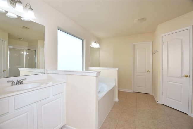 Building Photo - 3502 Broadknoll Ln