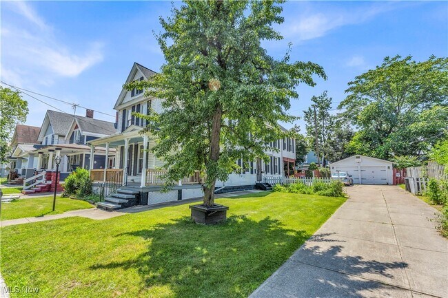 Building Photo - 3116 W 88th St