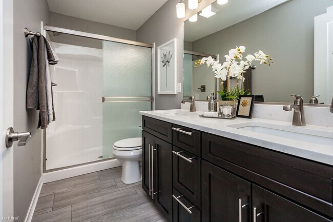 Building Photo - 3BR 2.5ba Townhome in Waukee, IA, available July 6th!