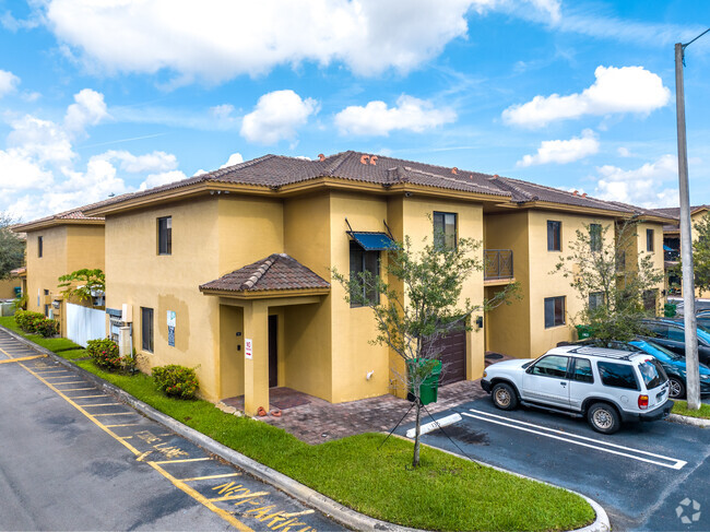 Kasalta Villas - 11115 W Okeechobee Rd Hialeah FL 33018 | Apartment Finder