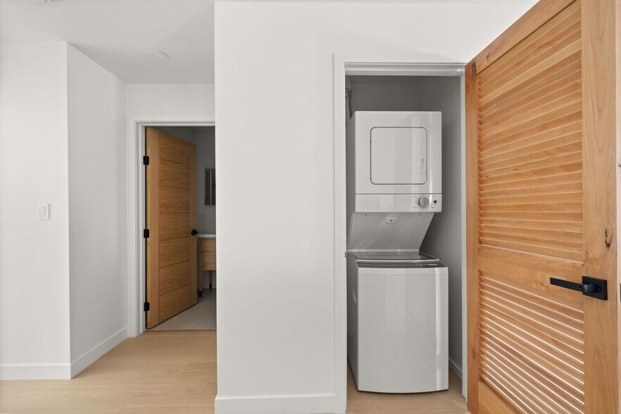 Building Photo - 316 Prospect Ave