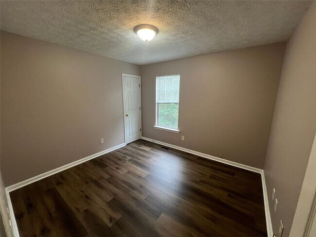 Building Photo - 815 Ahearn Ct