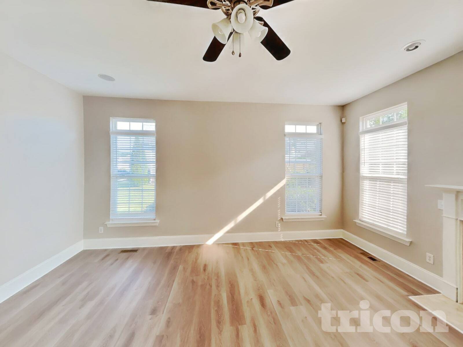 Building Photo - 108 N Honey Locust Dr