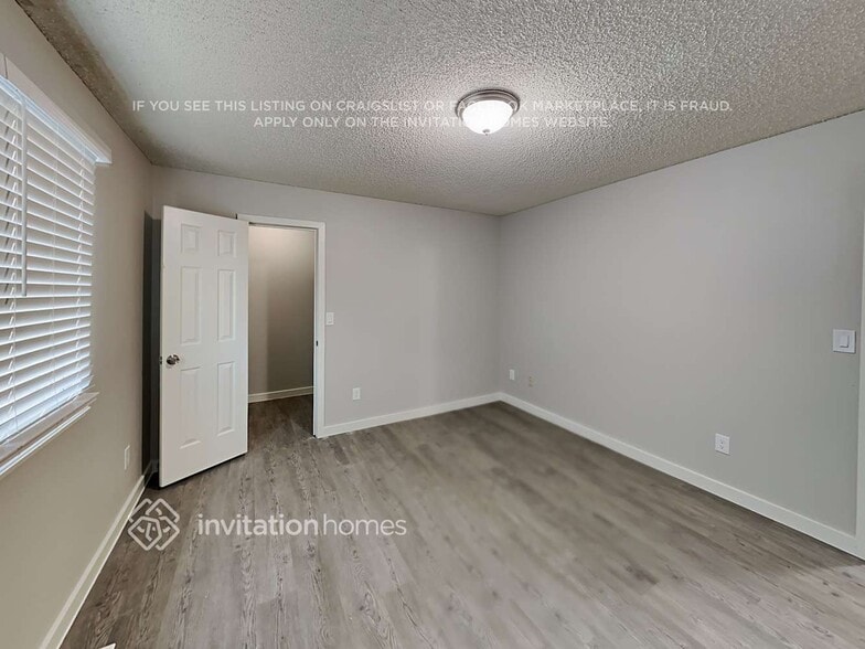 Building Photo - 1007 White Stone Way